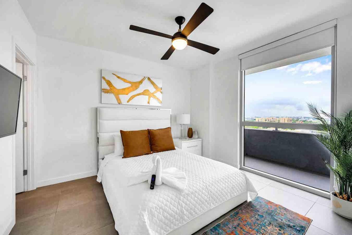 Апартаменти Amazing 3 Bed Unit In Dwntwn Miami With Free Parking Екстер'єр фото