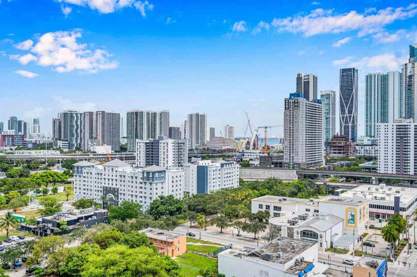Апартаменти Amazing 3 Bed Unit In Dwntwn Miami With Free Parking Екстер'єр фото